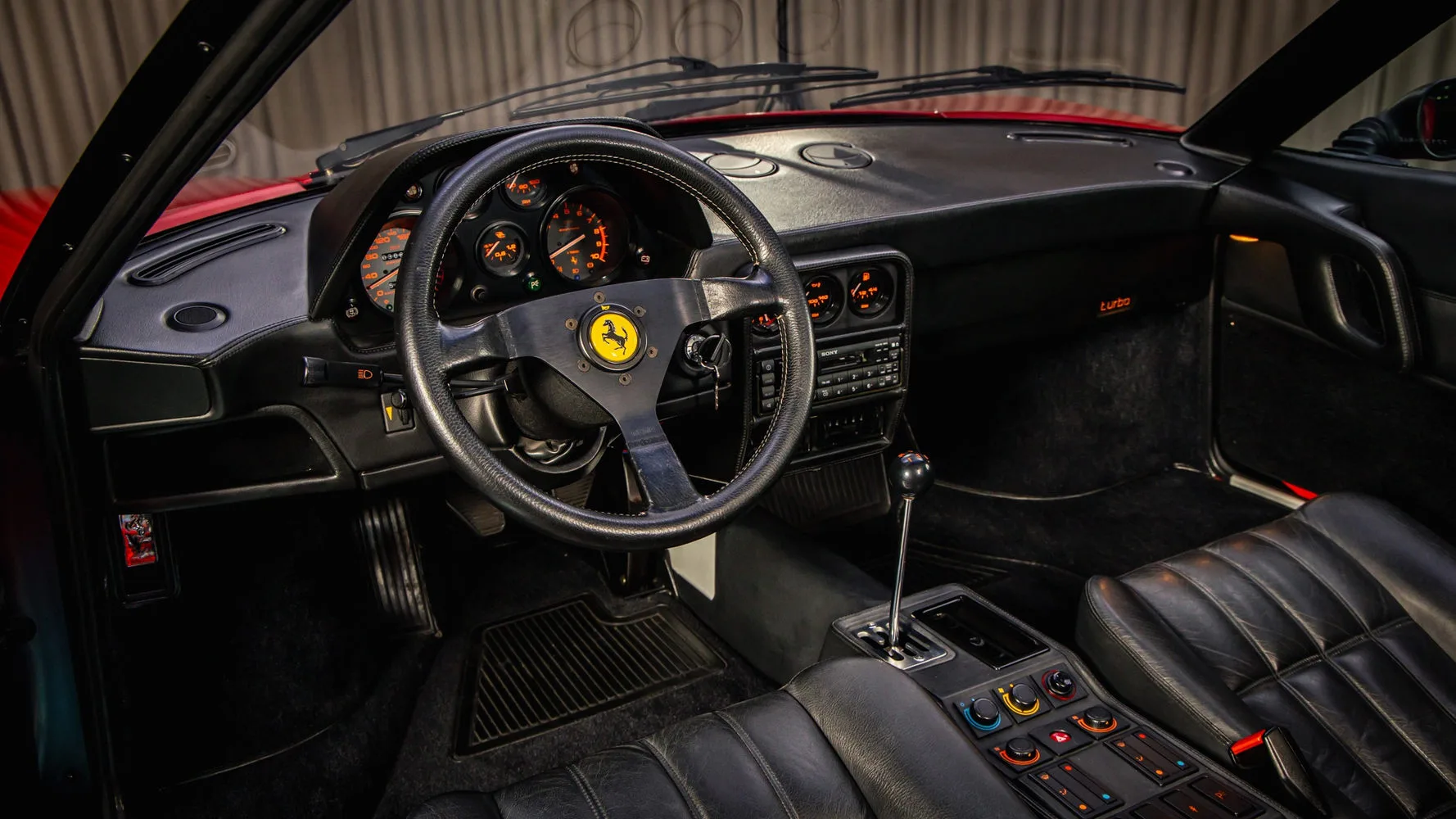 1988 Ferrari GTB Turbo, 16/30