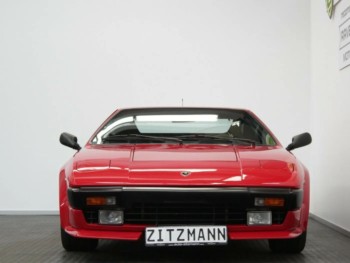 1988 Lamborghini Jalpa 3500 angeboten von einem Fachhändler in Nuremberg, Deutschland, Foto 4 von 15