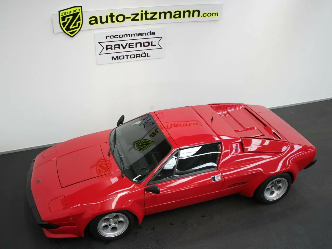 1988 Lamborghini Jalpa 3500 angeboten von einem Fachhändler in Nuremberg, Deutschland, Foto 12 von 15