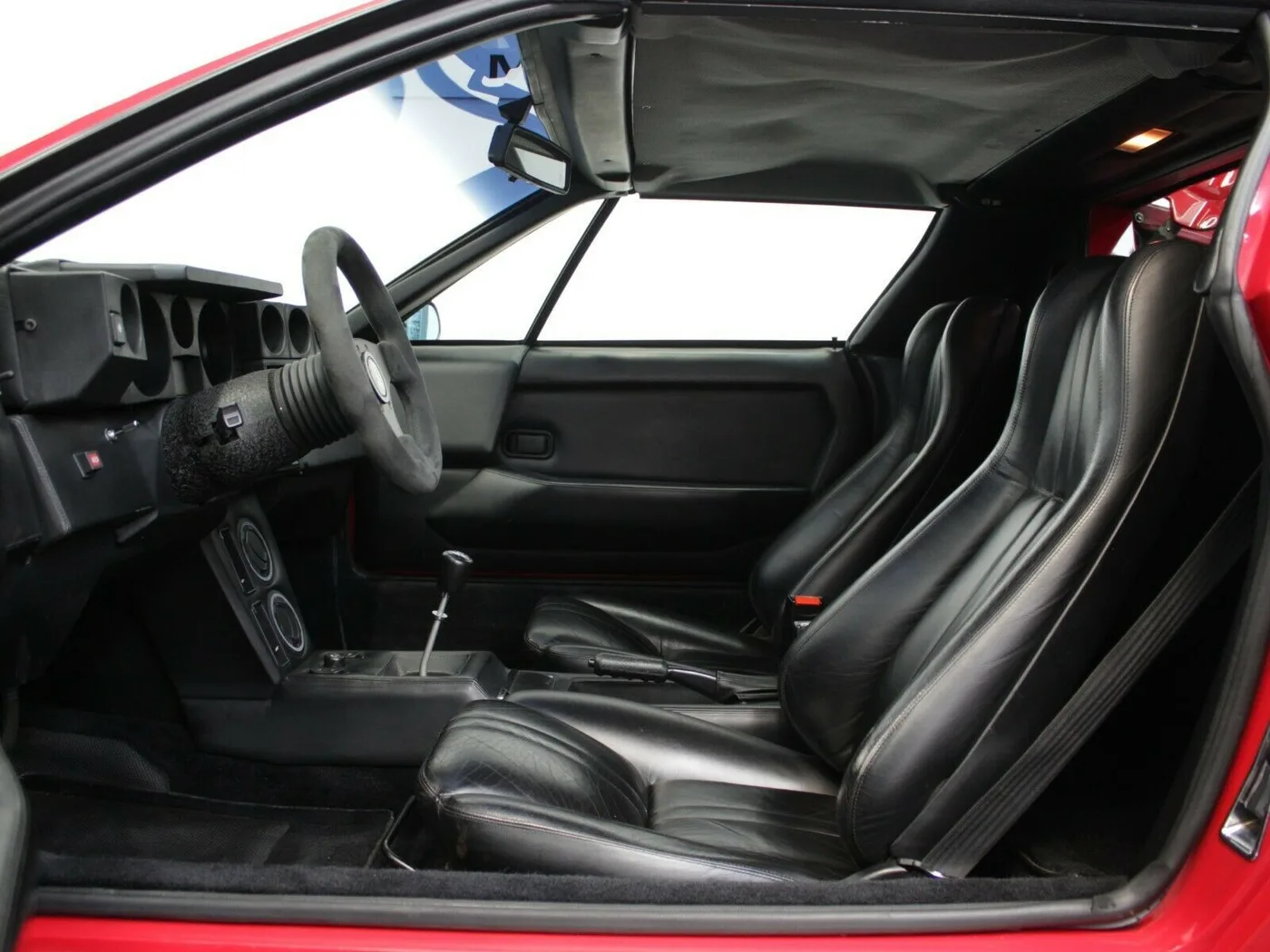 1988 Lamborghini Jalpa 3500 angeboten von einem Fachhändler in Nuremberg, Deutschland, Foto 15 von 15