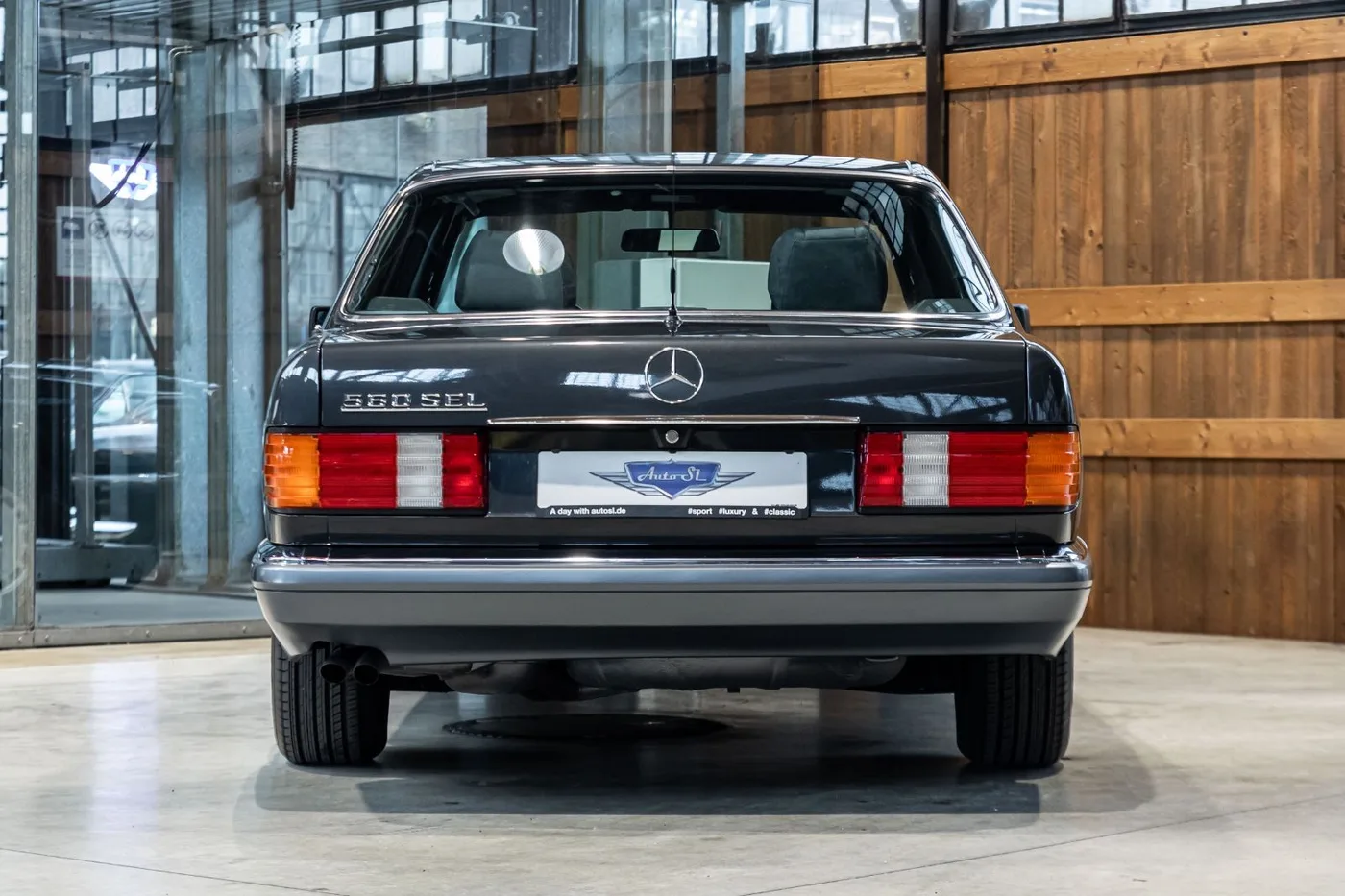 1988 Mercedes-Benz 560 SEL angeboten von einem Fachhändler in Neuss, Deutschland, Foto 4 von 10
