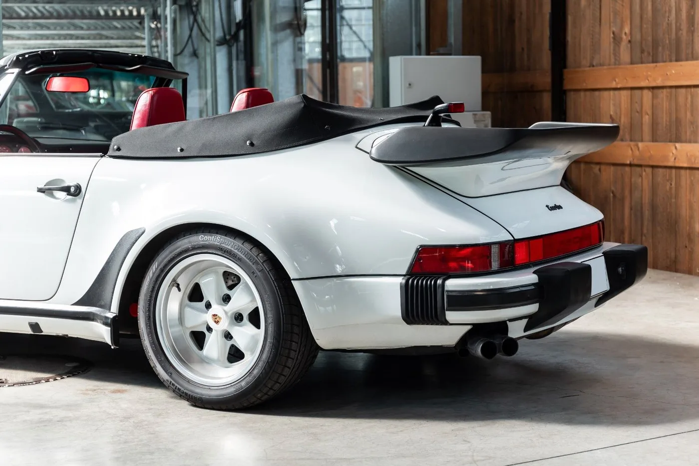 1988 Porsche 911 Turbo Cabriolet offered by a specialist dealer in Neuss, Germany, photo 9 of 10