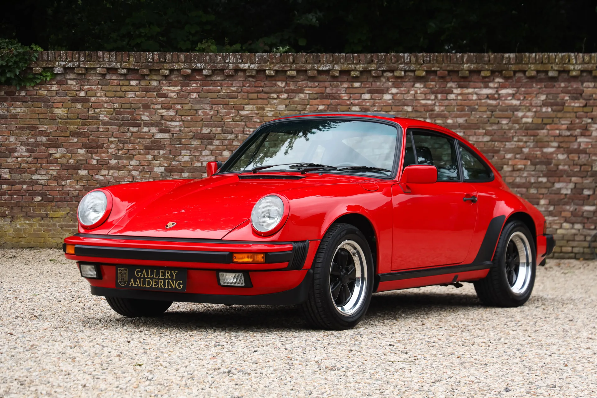 1988 Porsche 911 Carrera 3.2 Coupé, 15/30