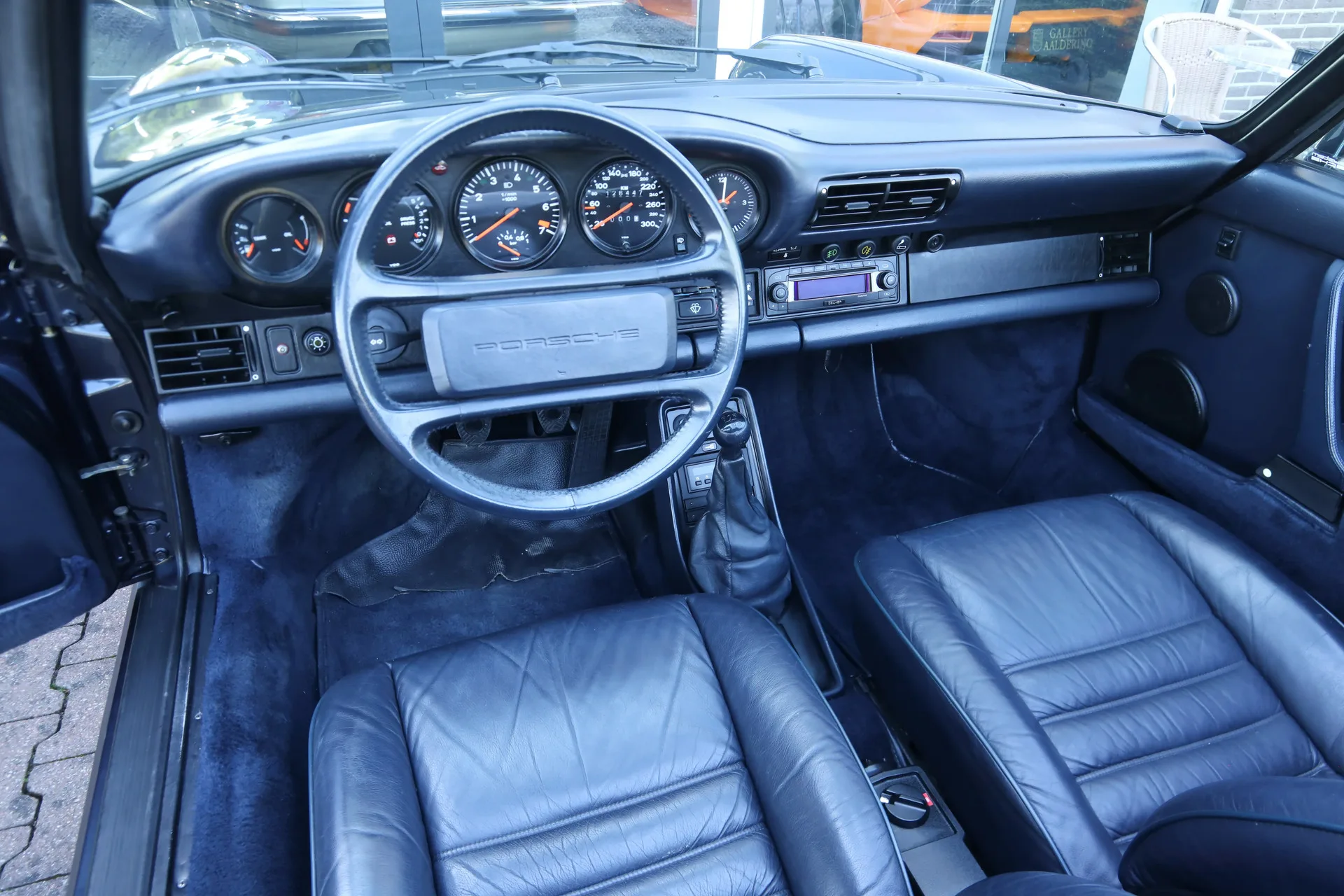1988 Porsche 911 Turbo Cabriolet 3.3 (930), 10/30