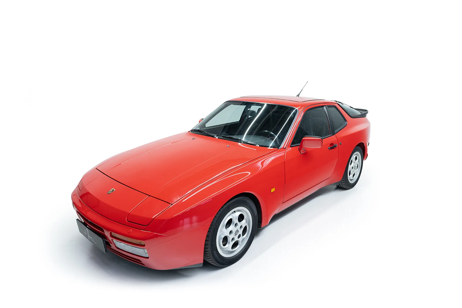 1988 Porsche 944 Turbo offered by a specialist dealer in Kerpen, Germany, main photo