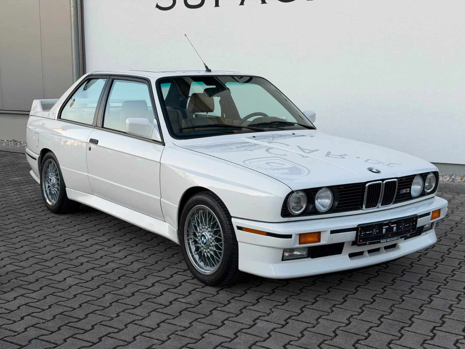 1989 BMW M3, 9/30