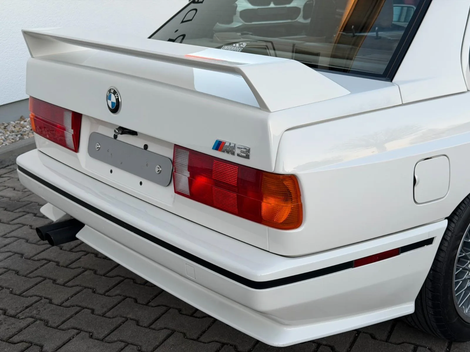 1989 BMW M3, 13/30