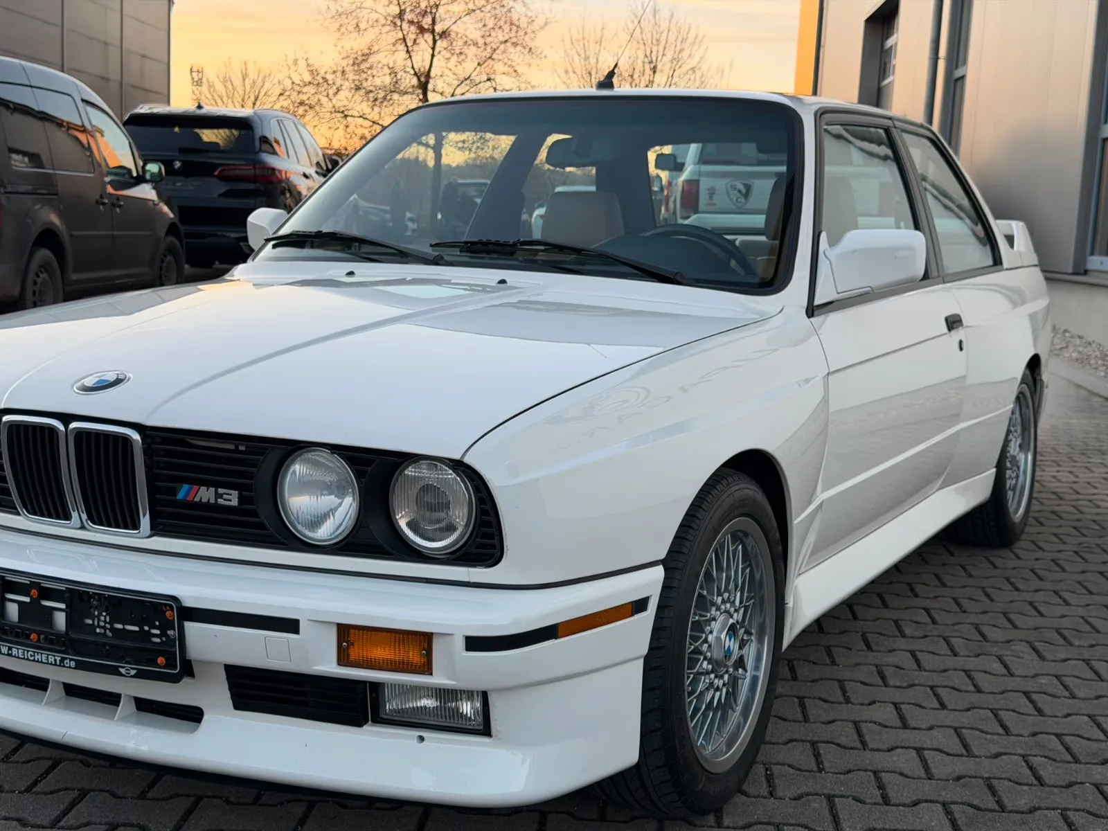 1989 BMW M3, 14/30