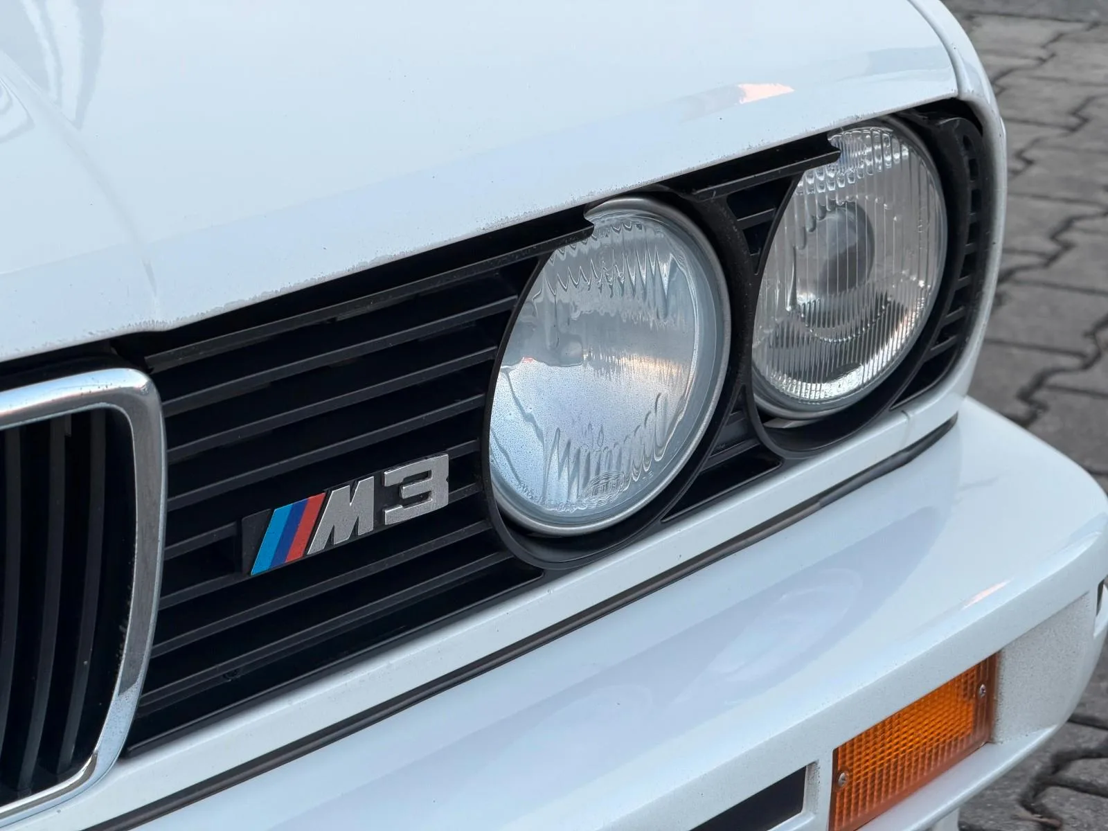 1989 BMW M3, 20/30