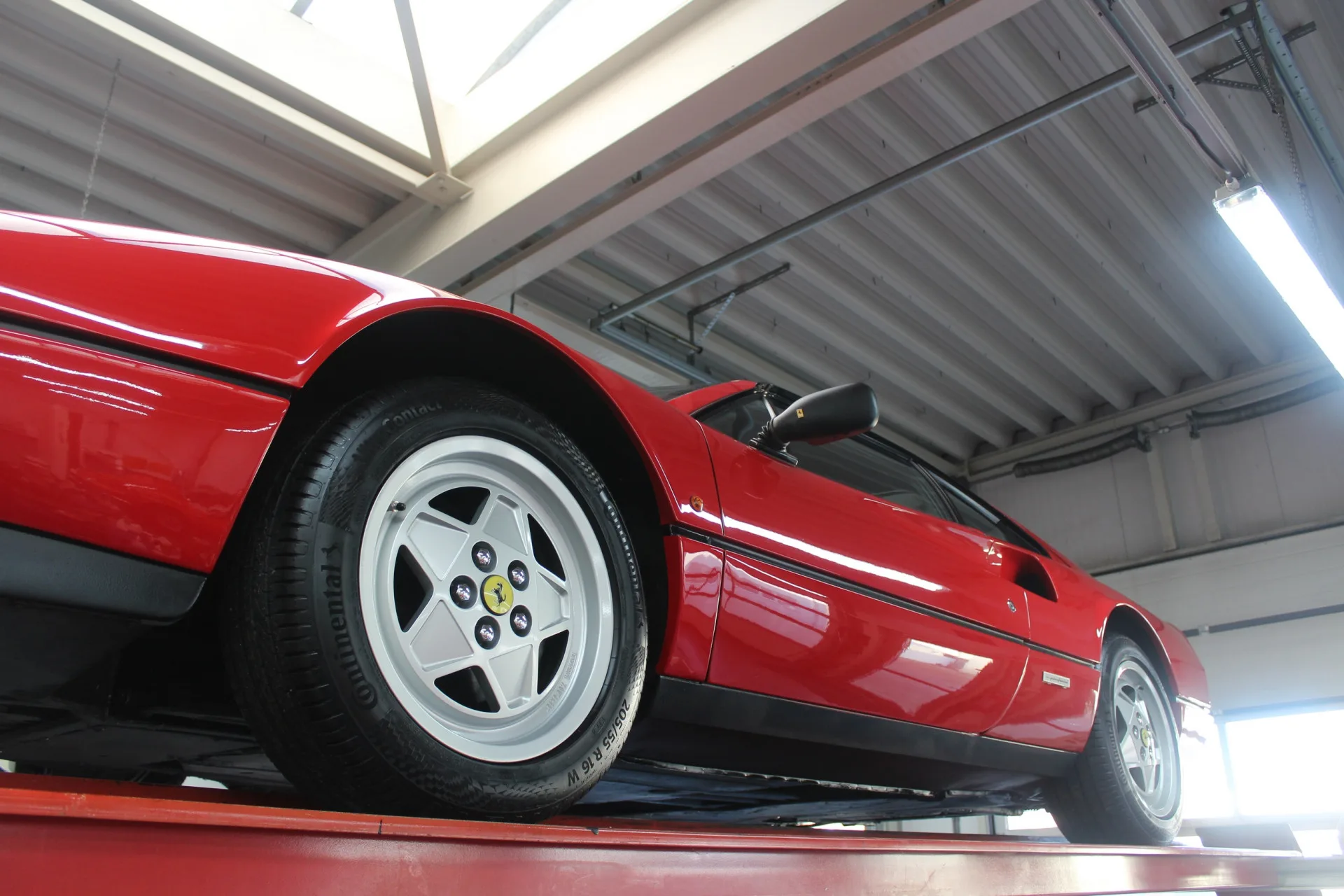 1989 Ferrari 328 GTB, 18/30