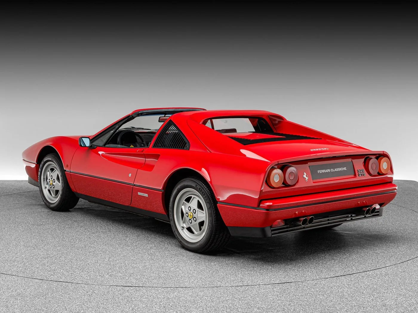 1989 Ferrari 328 GTS proposée par un concessionnaire spécialisé à Böblingen, Allemagne, photo 3 sur 15