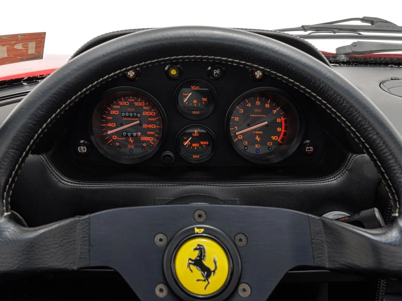 1989 Ferrari 328 GTS proposée par un concessionnaire spécialisé à Böblingen, Allemagne, photo 14 sur 15