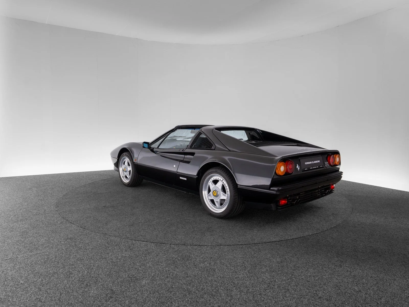 1989 Ferrari 328 GTS, 7/30