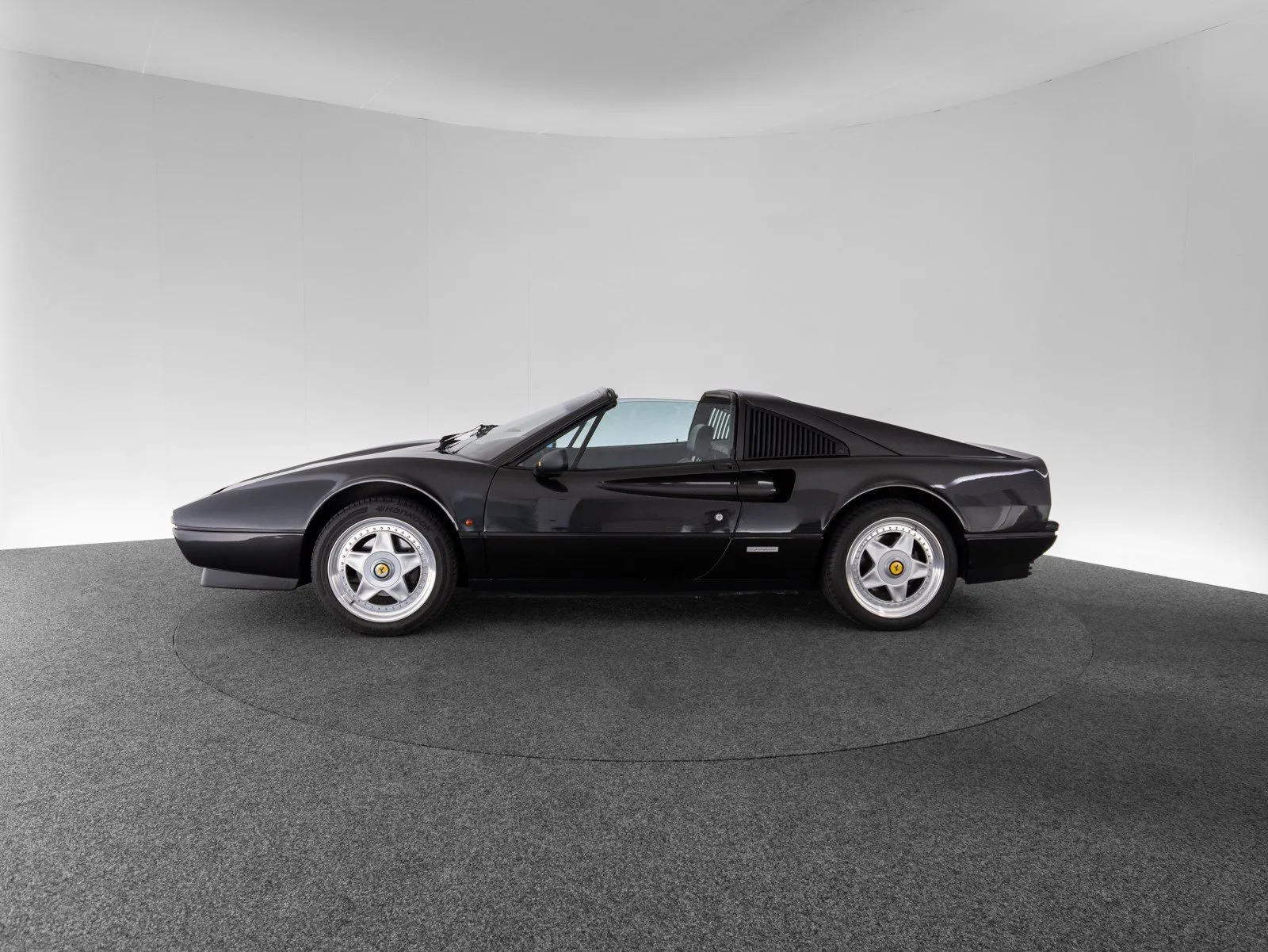 1989 Ferrari 328 GTS, 8/30