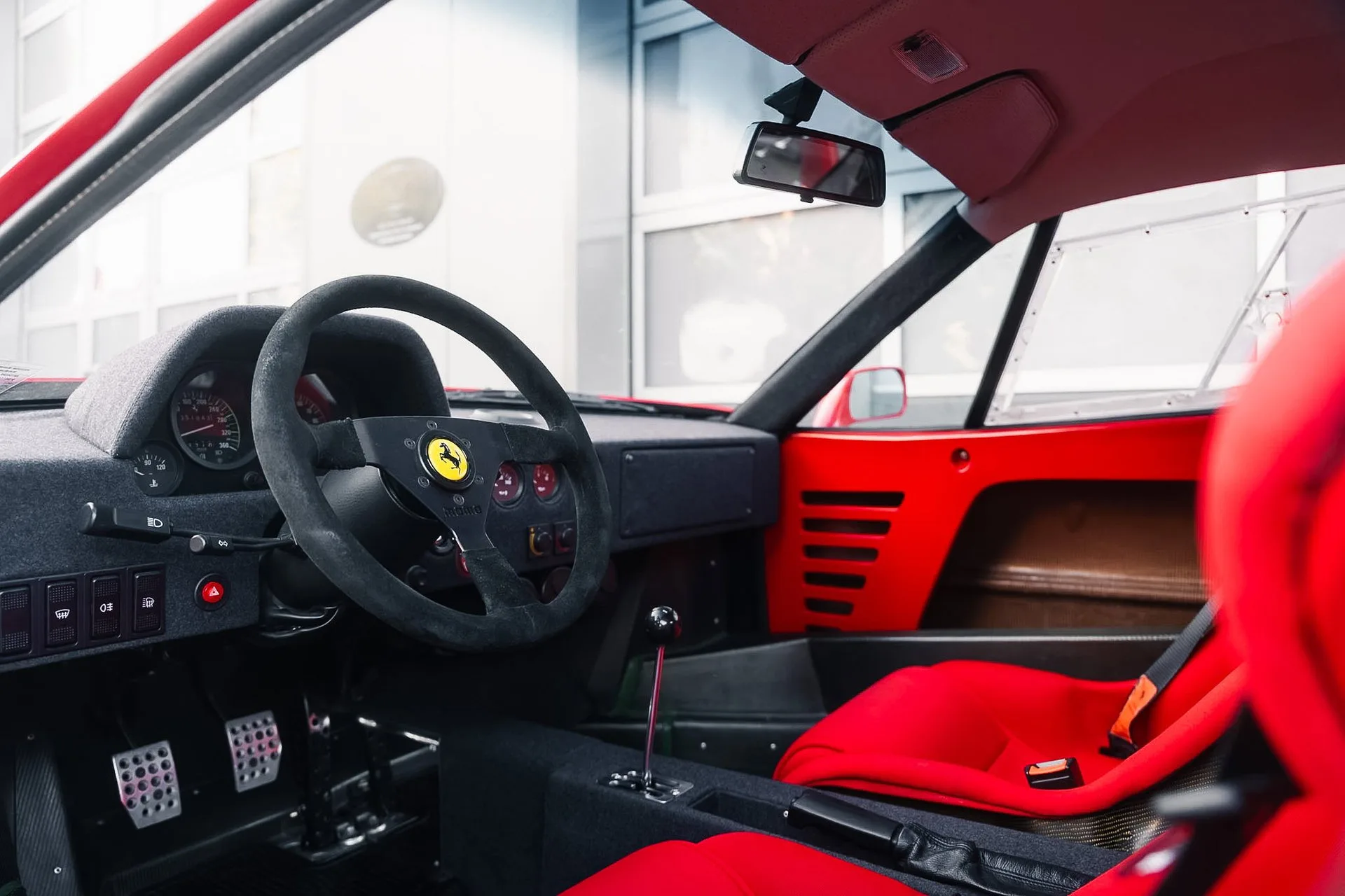 1989 Ferrari F40, 4/17