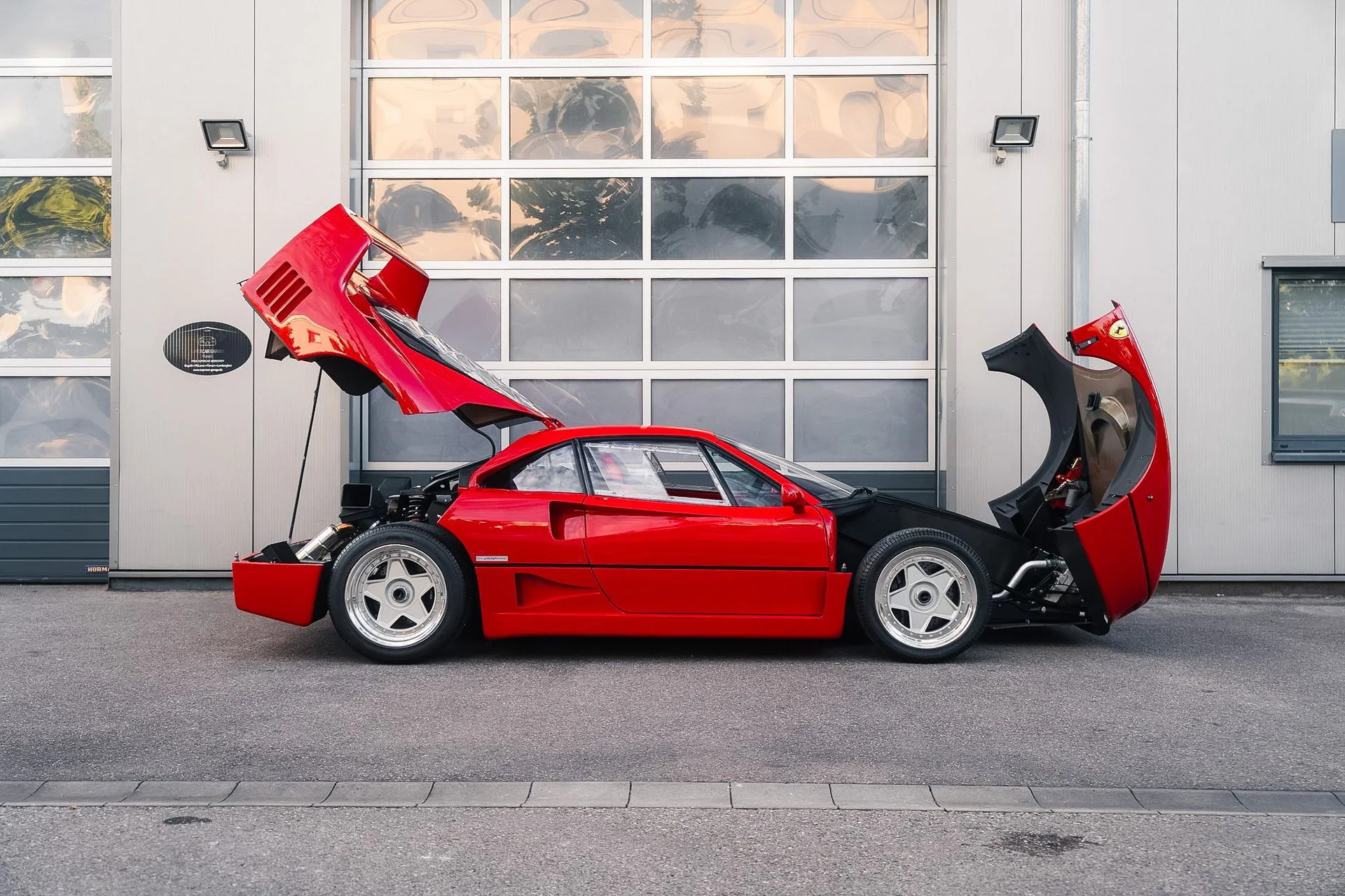 1989 Ferrari F40, 13/17