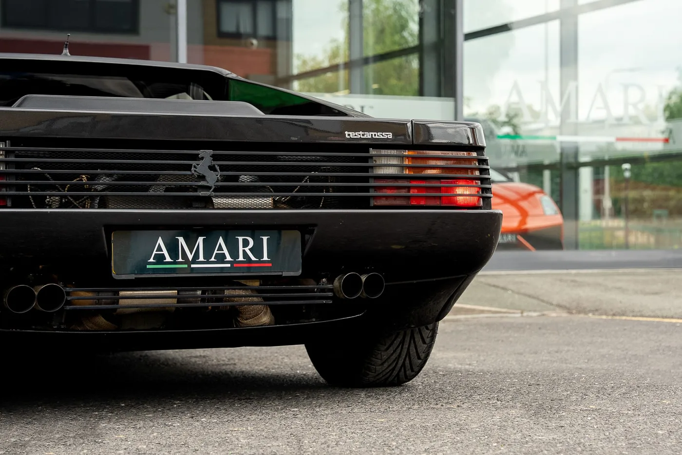 1989 Ferrari Testarossa angeboten von einem Supersportwagenhändler in Preston, Vereinigtes Königreich, Foto 8 von 25