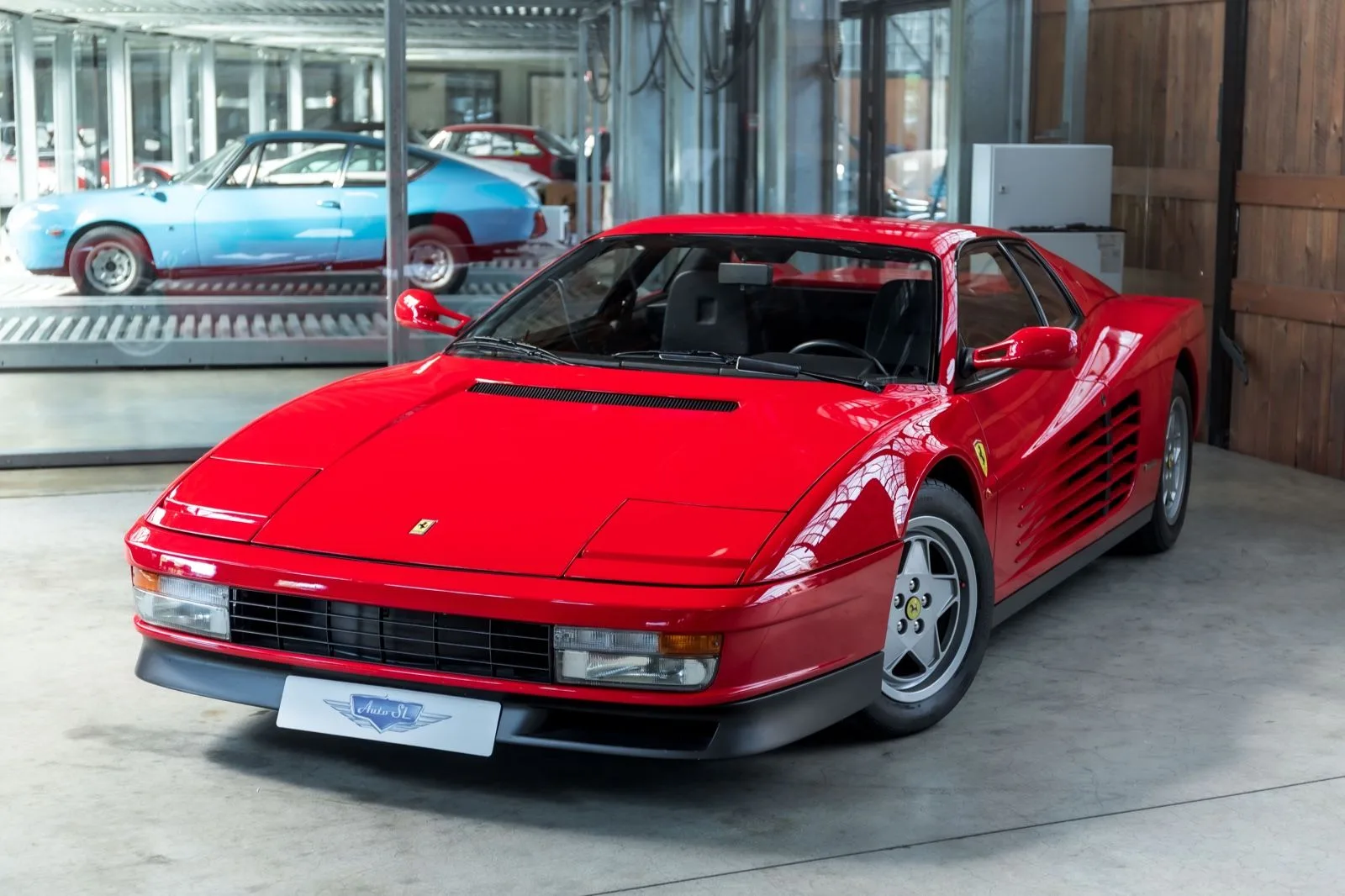 1989 Ferrari Testarossa angeboten von einem Fachhändler in Neuss, Deutschland, Hauptfoto