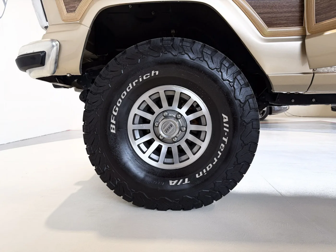 1989 Jeep Grand Wagoneer 5.9 angeboten von einem Fachhändler in Lucca, Italien, Foto 7 von 25