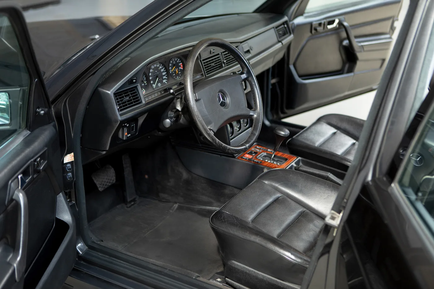 1989 Mercedes-Benz 190 E 2.5-16, 10/23