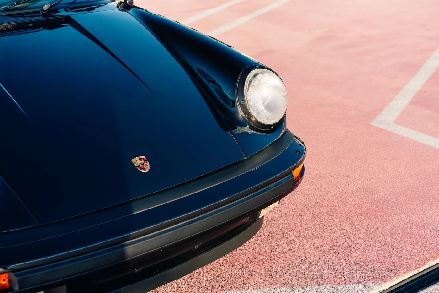 1989 Porsche 911 Carrera Cabriolet proposée par un concessionnaire spécialisé à Miami, États-Unis, photo 13 sur 15