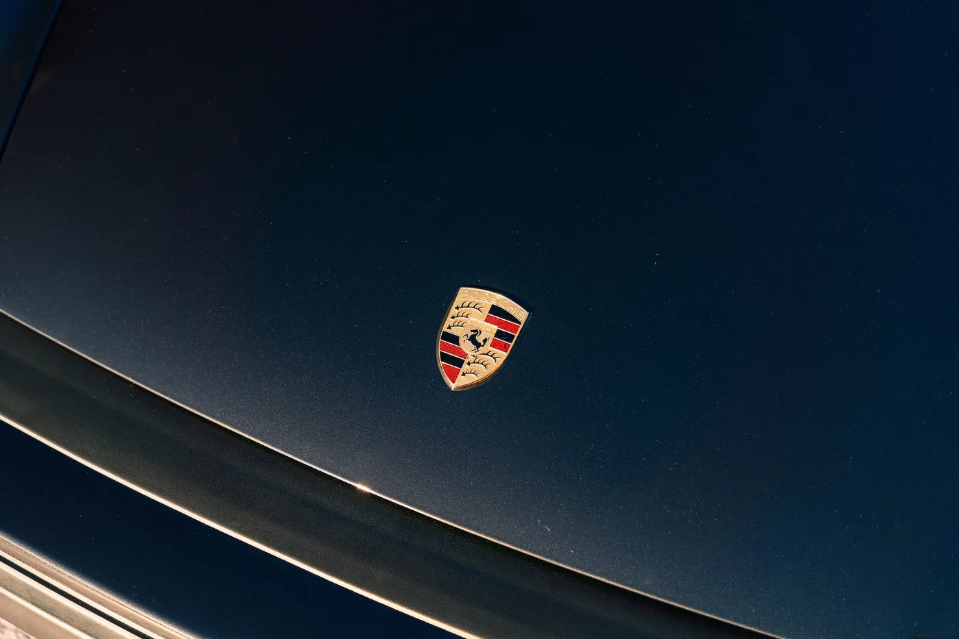 1989 Porsche 911 Carrera Cabriolet proposée par un concessionnaire spécialisé à Miami, États-Unis, photo 14 sur 15