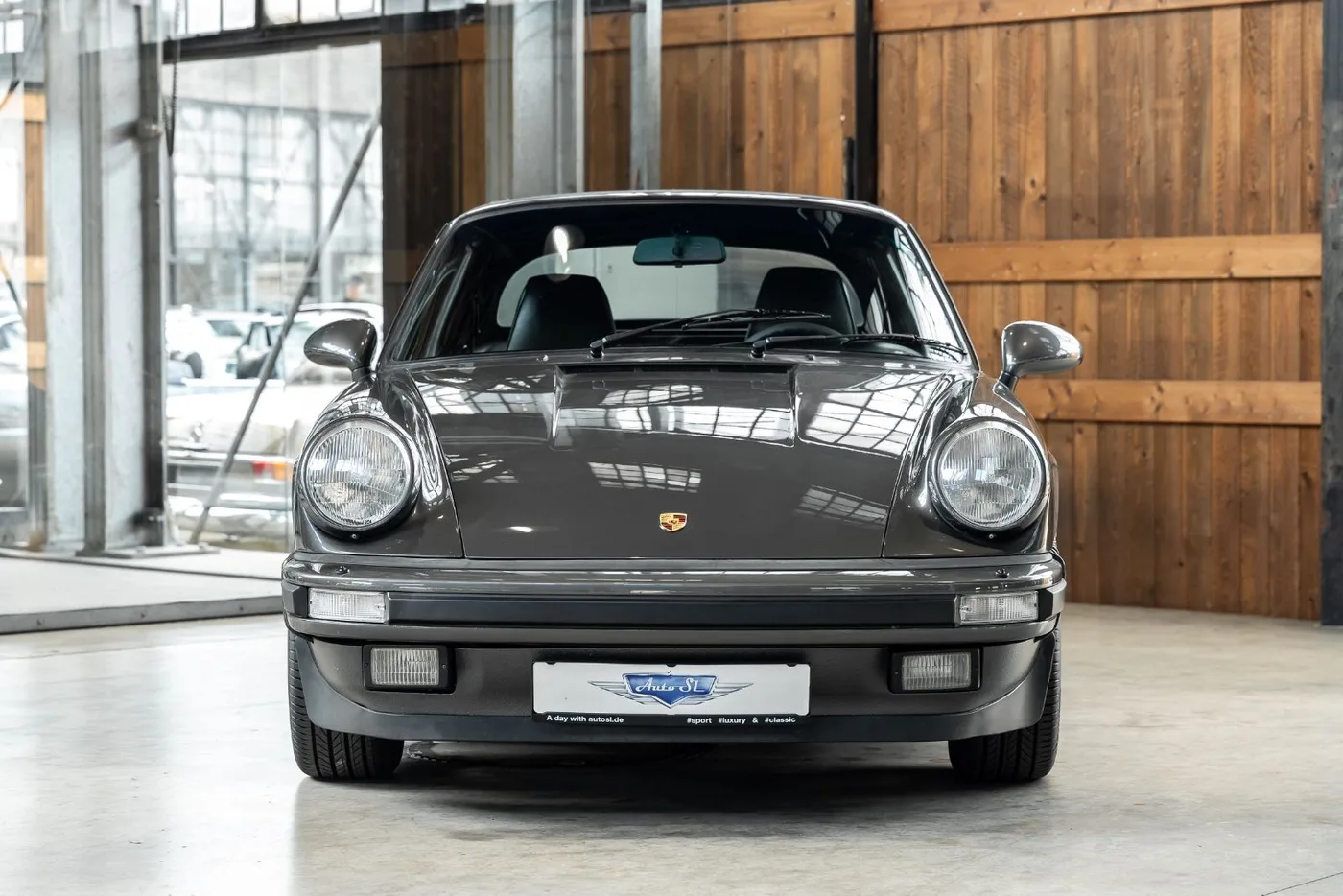 1989 Porsche 911 Carrera Cabriolet angeboten von einem Fachhändler in Neuss, Deutschland, Foto 5 von 25