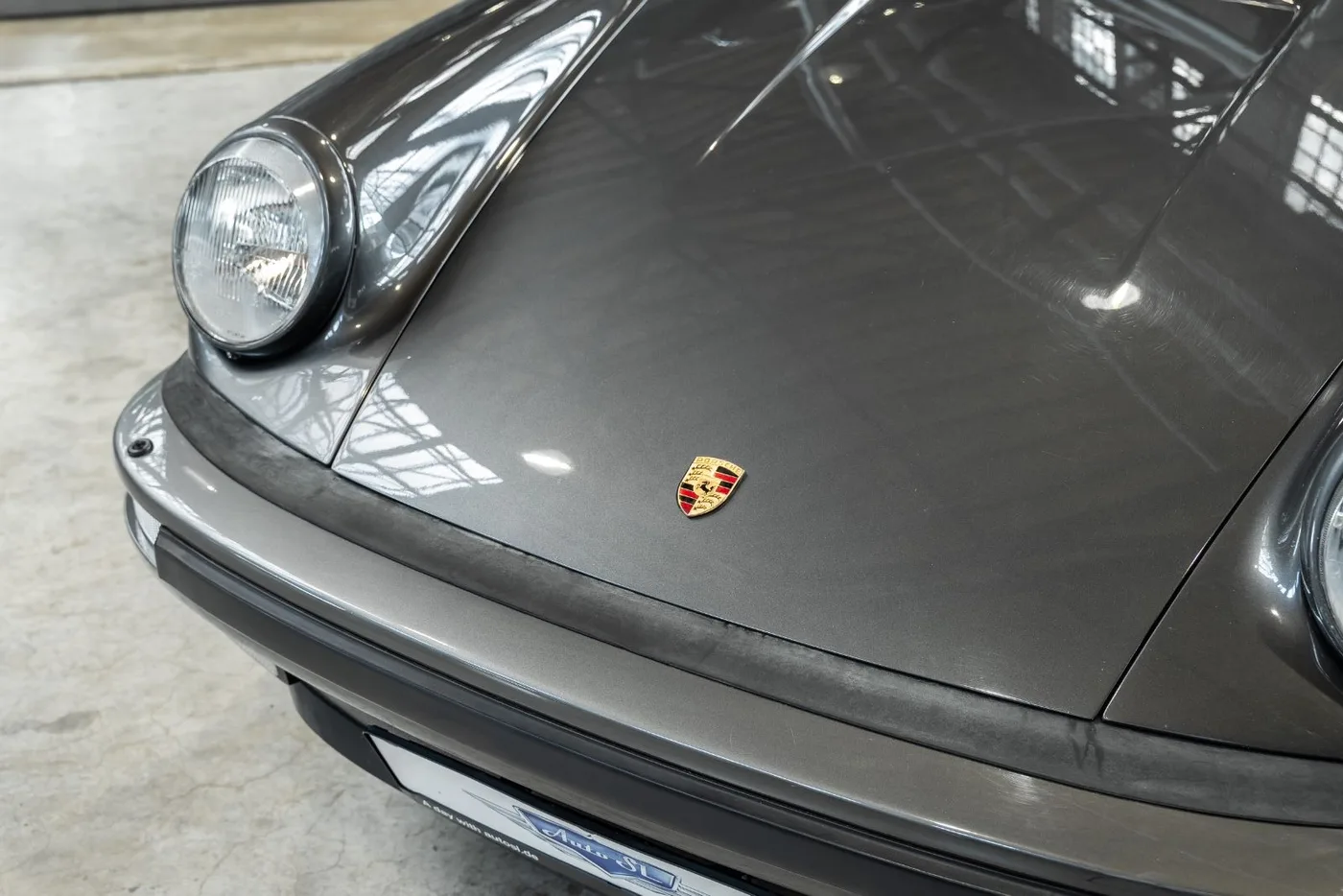 1989 Porsche 911 Carrera Cabriolet angeboten von einem Fachhändler in Neuss, Deutschland, Foto 23 von 25