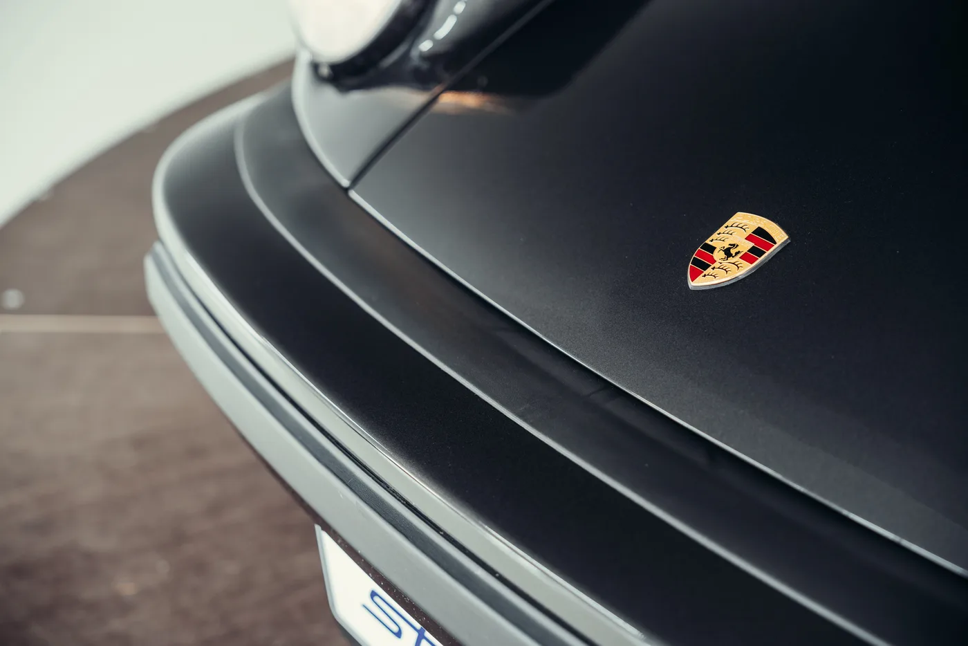 1989 Porsche 911 Speedster angeboten von einem Oldtimerspezialisten in Stuttgart, Deutschland, Foto 9 von 25