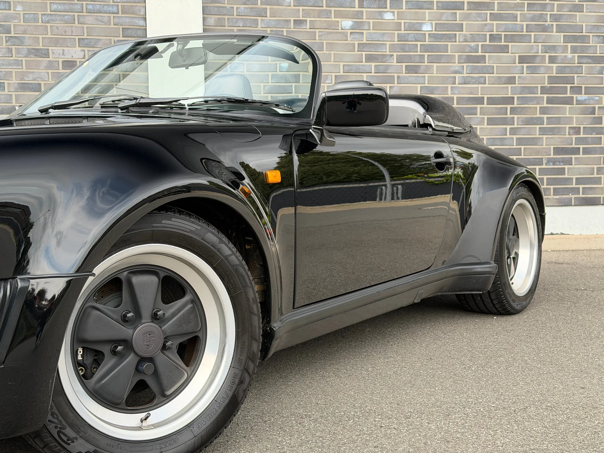 1989 Porsche 911 Speedster, 13/30