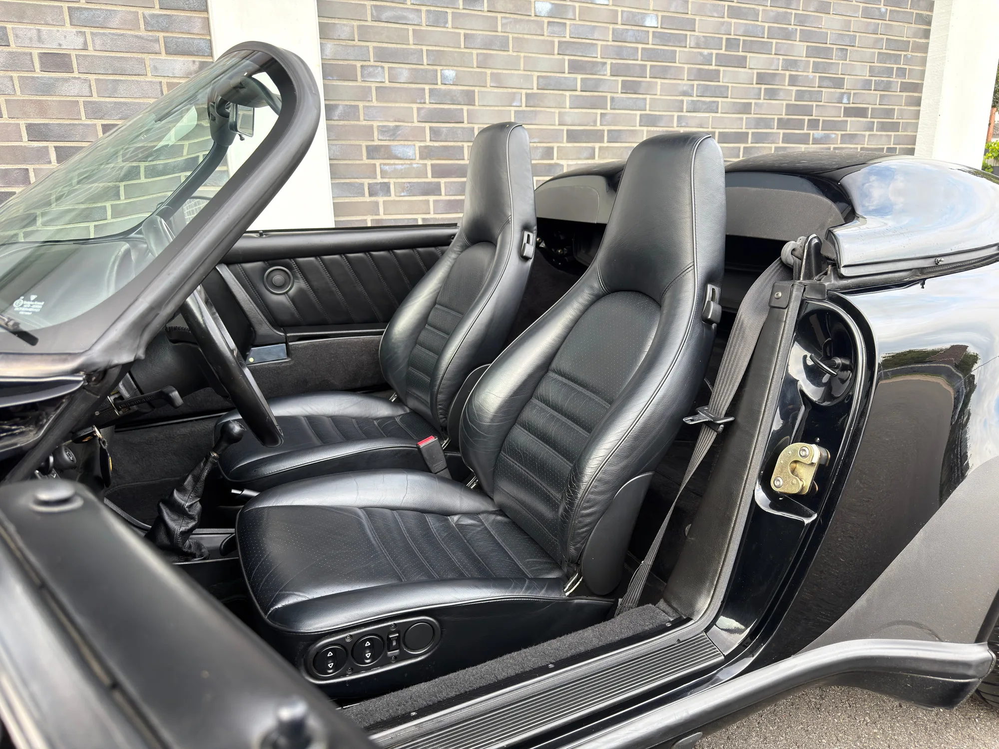 1989 Porsche 911 Speedster, 23/30