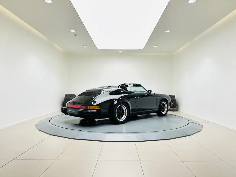 1989 Porsche 911 Speedster, 3/20