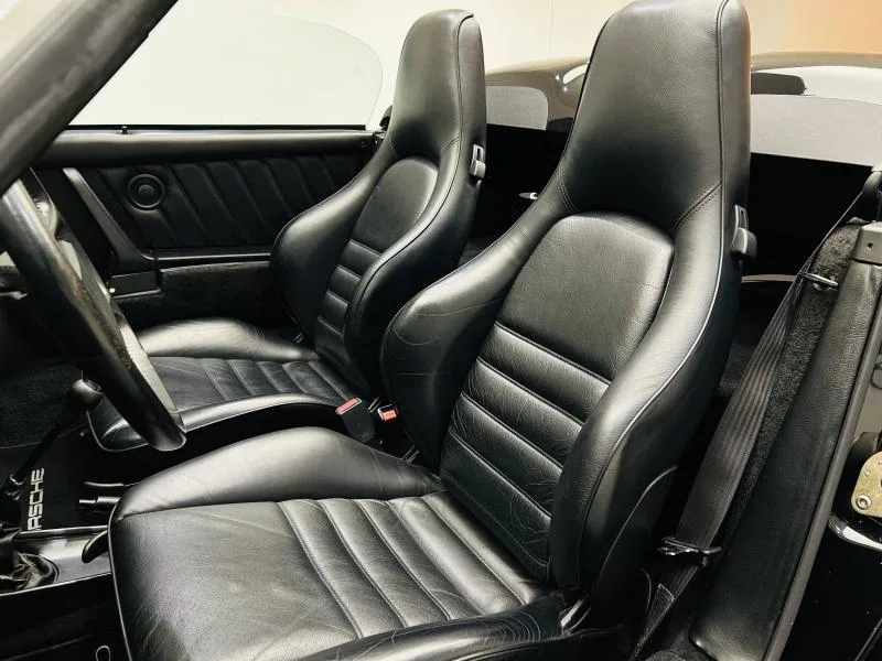 1989 Porsche 911 Speedster, 6/20