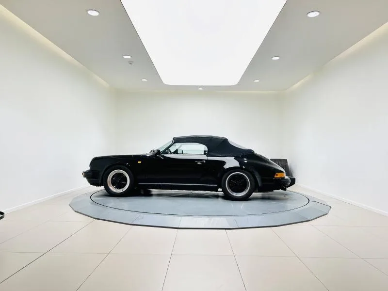 1989 Porsche 911 Speedster, 18/20