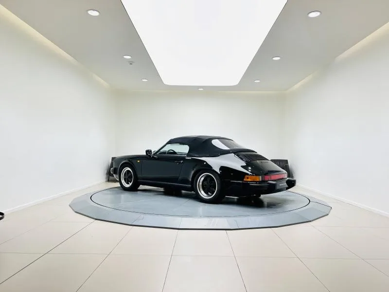 1989 Porsche 911 Speedster, 19/20