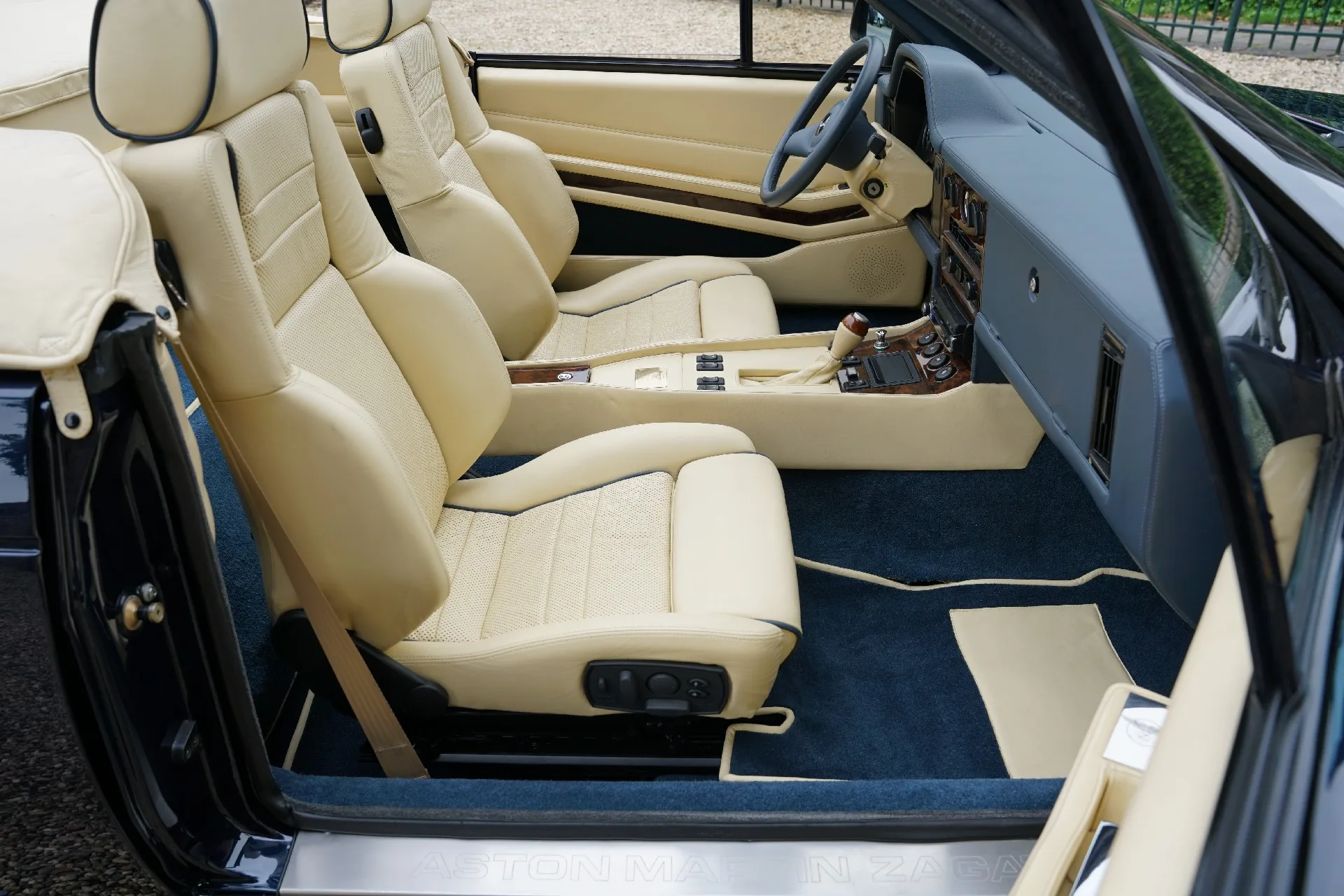 1990 Aston Martin V8 Zagato Volante, 14/30