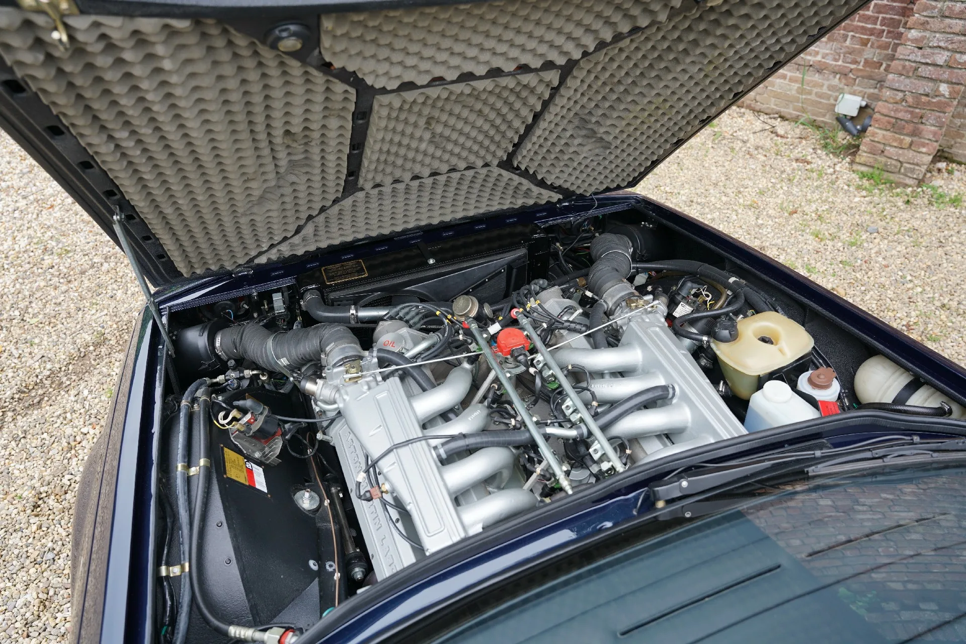 1990 Aston Martin V8 Zagato Volante, 22/30