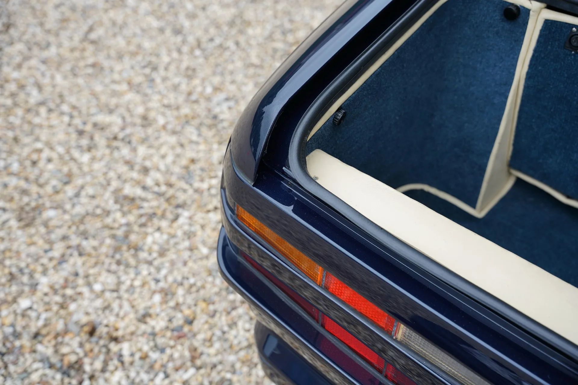 1990 Aston Martin V8 Zagato Volante, 24/30