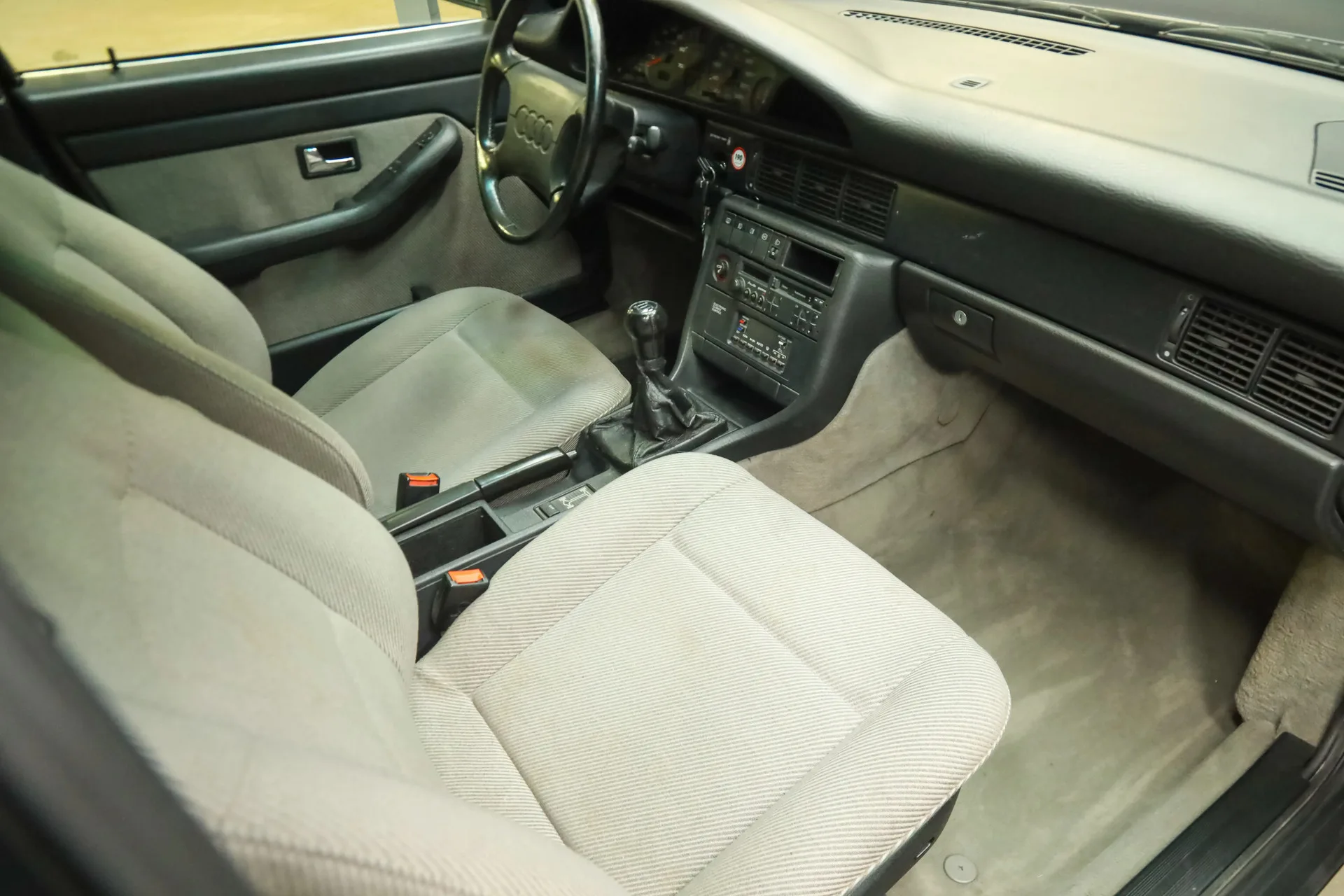 1990 Audi 100 2.3 E quattro, 29/30