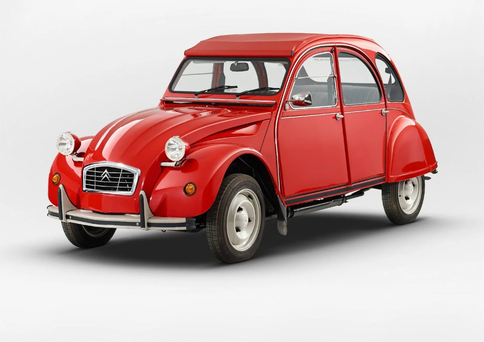 1990 Citroën 2CV 6 Club en un concesionario especializado de Lindau, Alemania, foto principal