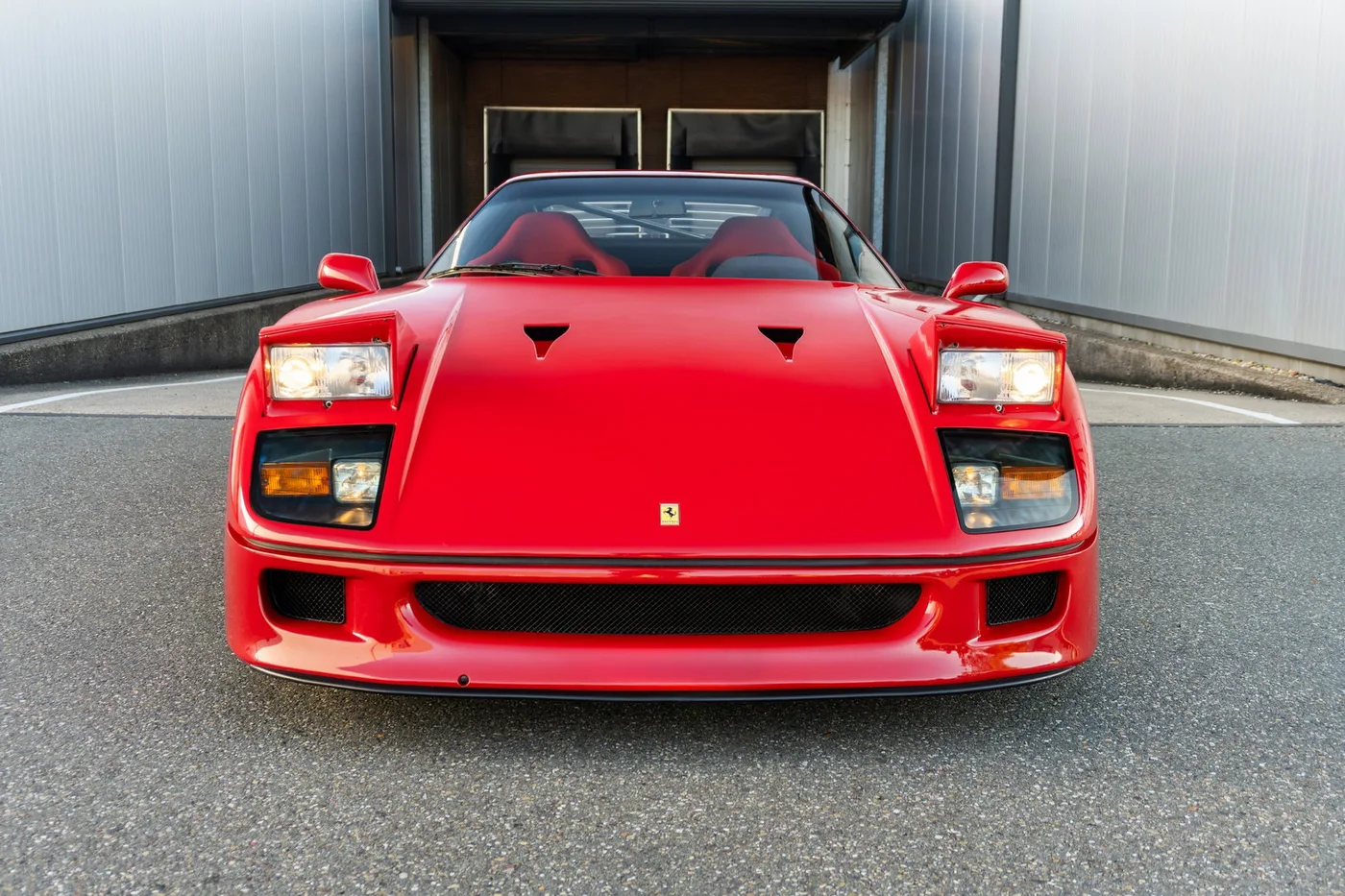 1990 Ferrari F40 offered by a supercar dealer in Woerden, Netherlands, photo 18 of 25