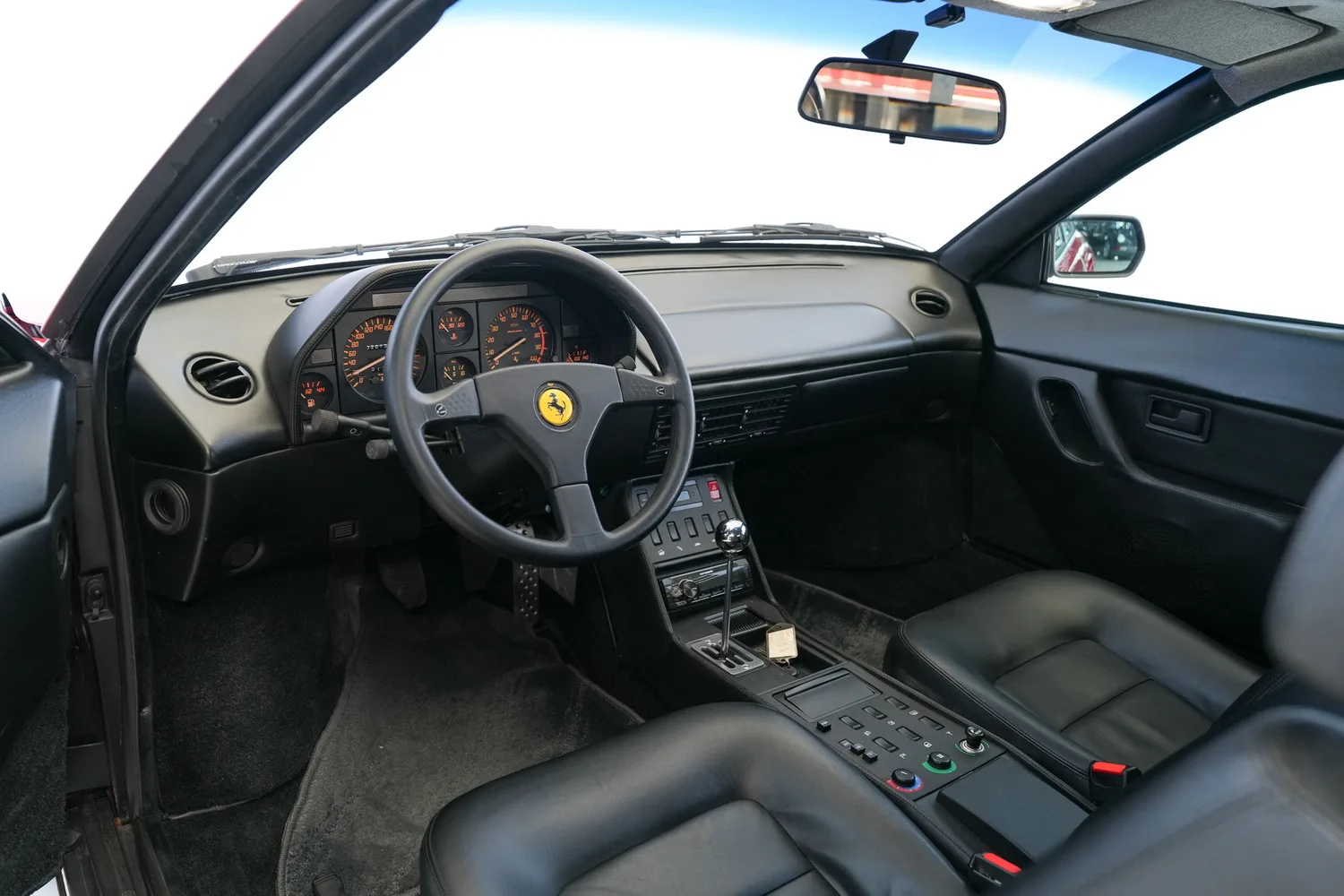 1990 Ferrari Mondial t, 3/16