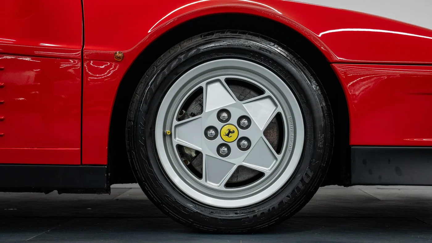 1990 Ferrari Testarossa angeboten von einem Fachhändler in Swadlincote, Vereinigtes Königreich, Foto 10 von 15