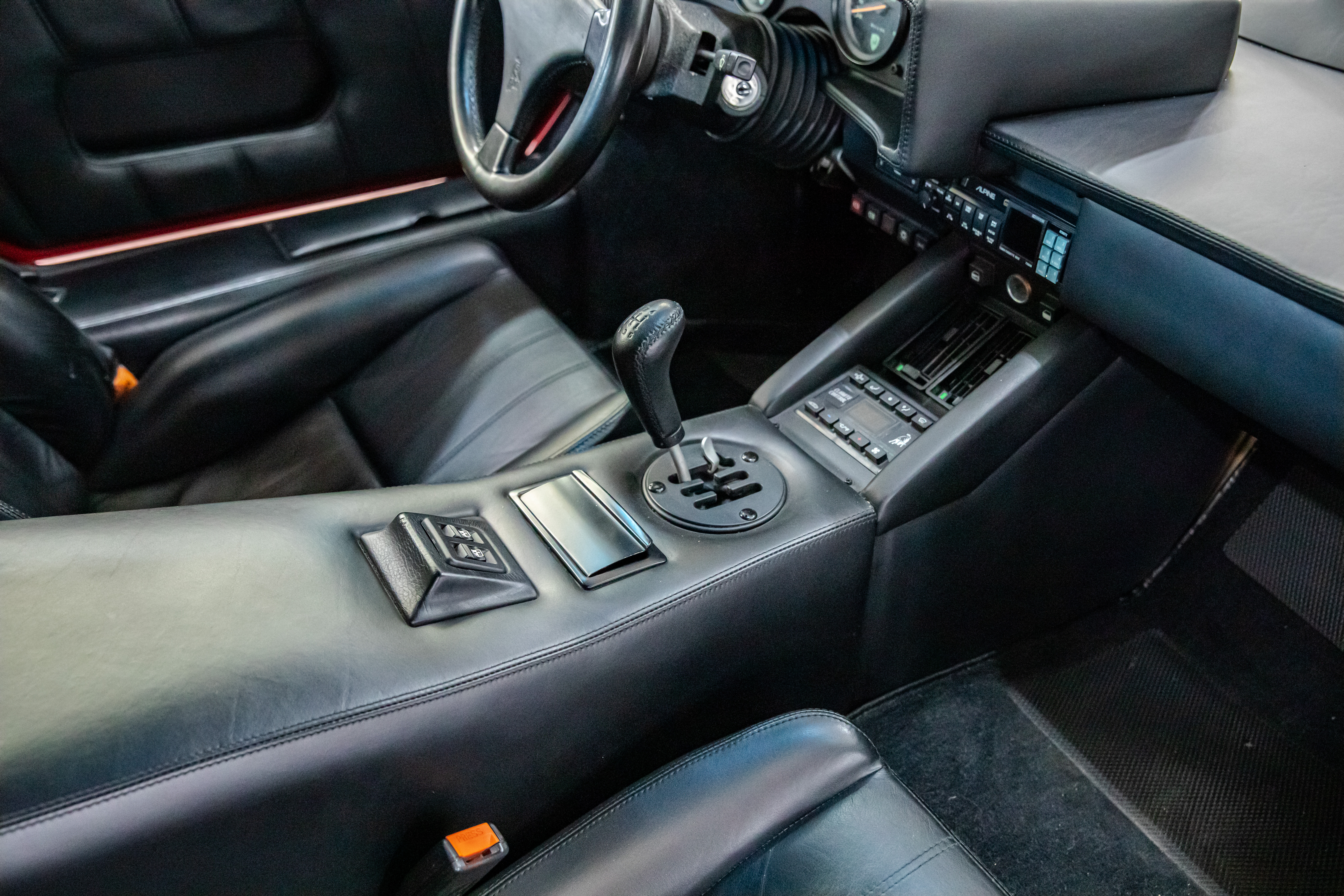 1990 Lamborghini Countach 25th Anniversary offered by a specialist dealer in Milan, Italy, photo 20 of 20