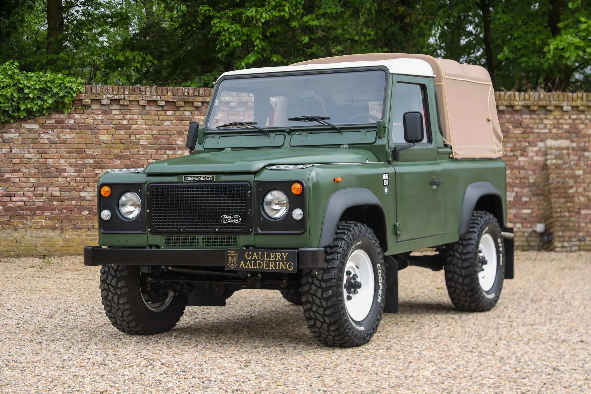 1990 Land Rover Defender 90 Pick-up angeboten von einem Fachhändler in Brummen, Niederlande, Hauptfoto