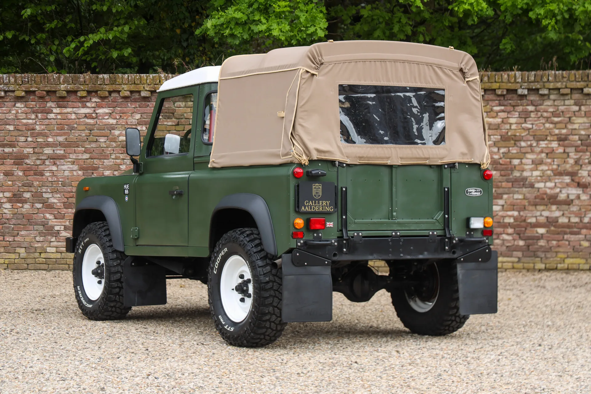 1990 Land Rover Defender 90 Pick-up, 2/30