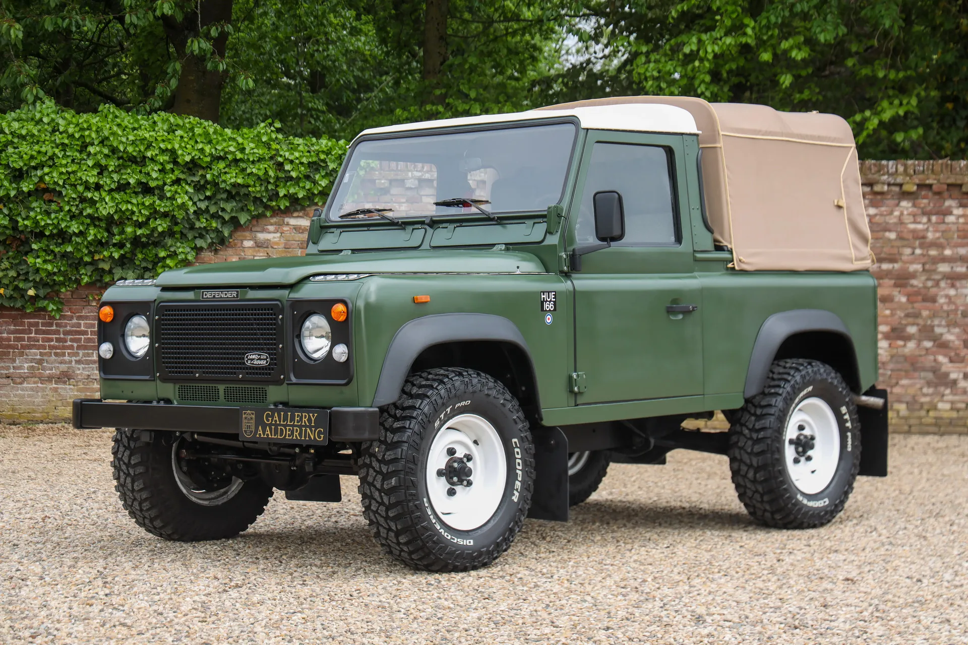 1990 Land Rover Defender 90 Pick-up, 15/30
