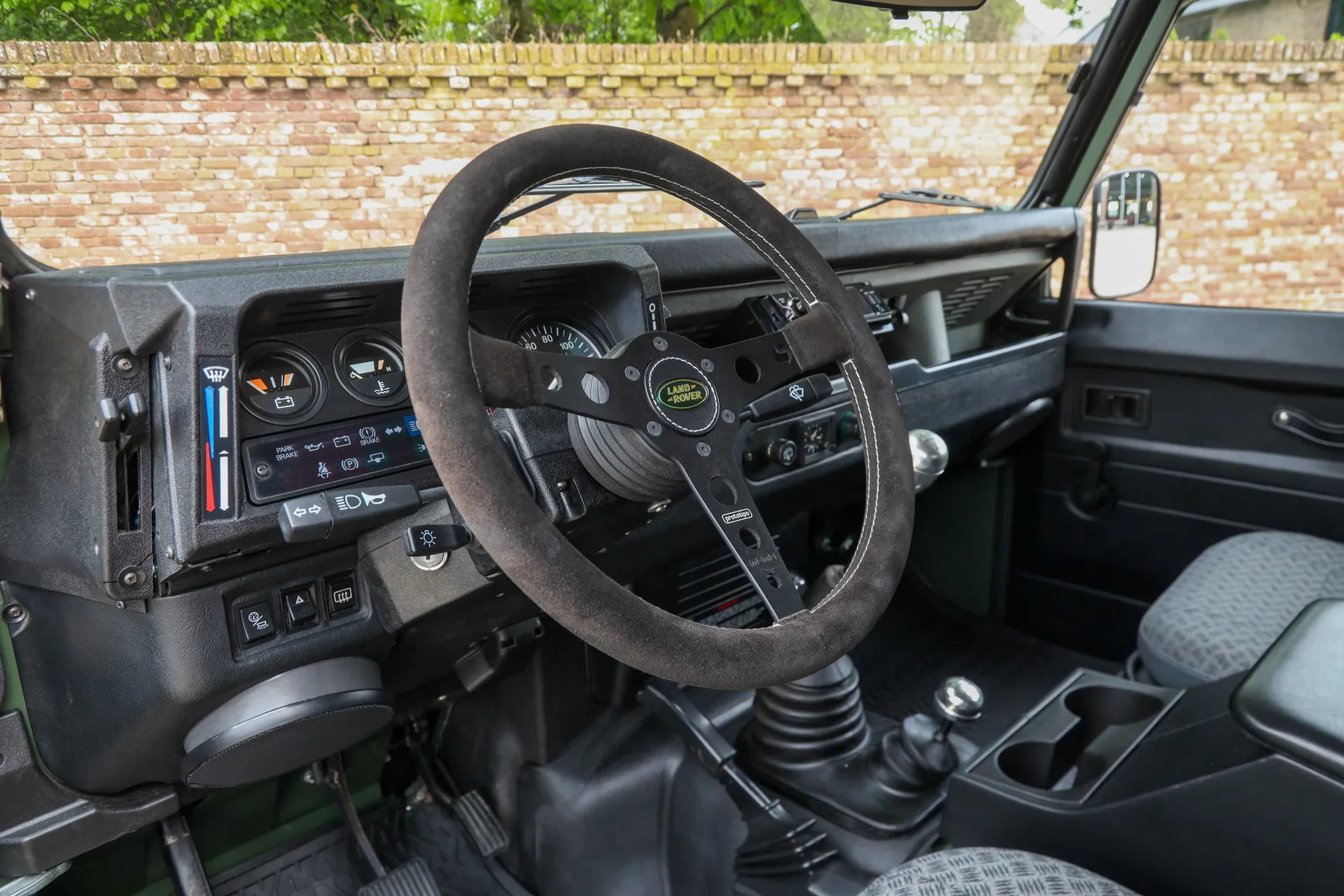 1990 Land Rover Defender 90 Pick-up, 18/30