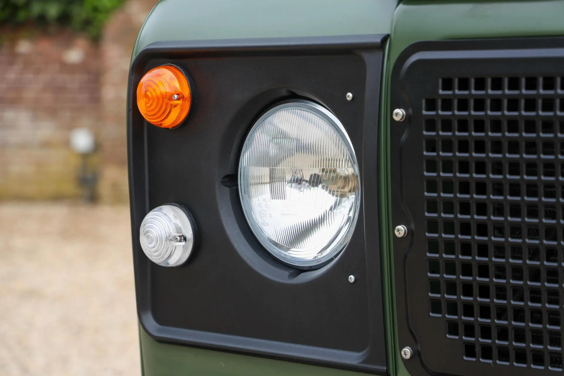 1990 Land Rover Defender 90 Pick-up, 23/30