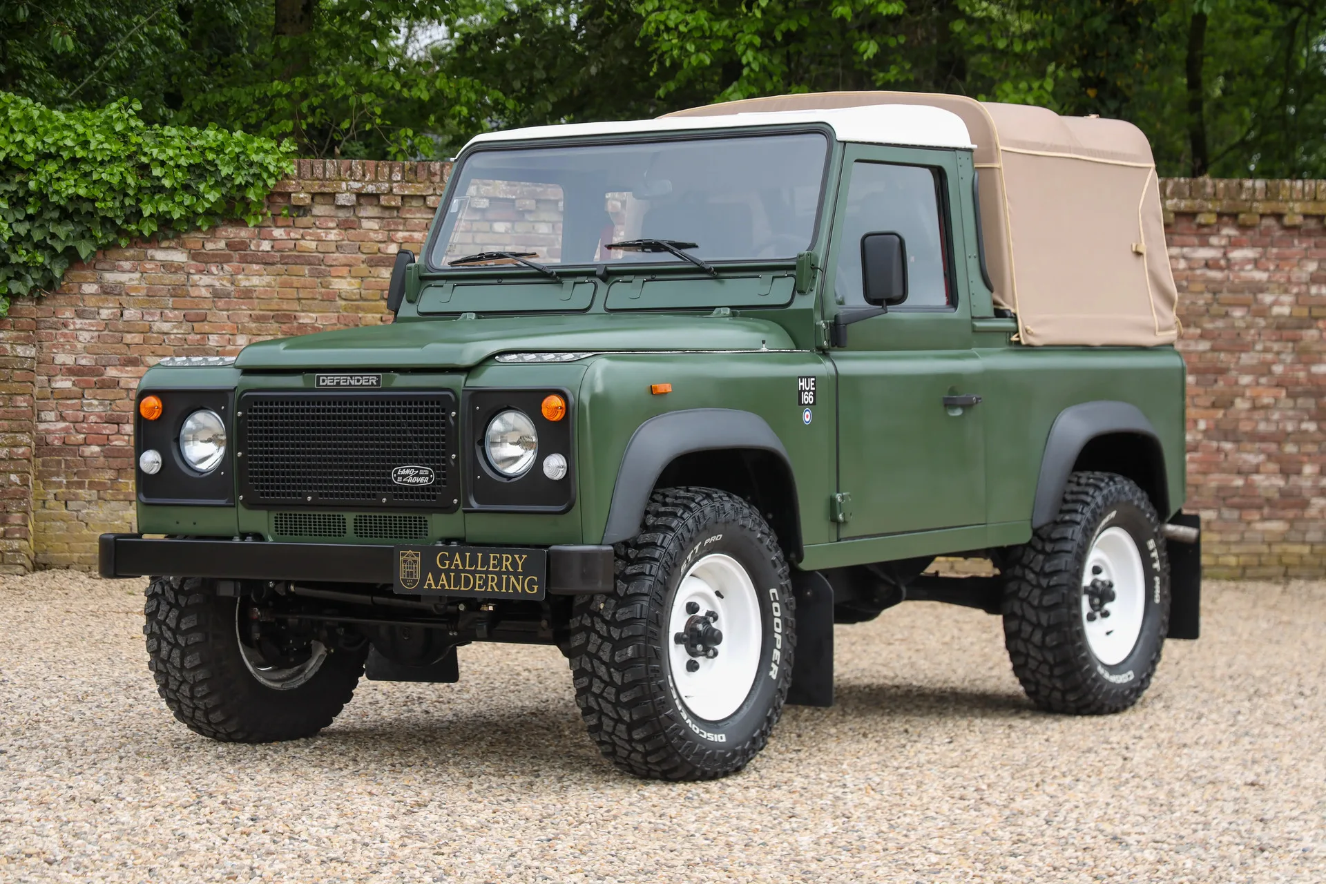 1990 Land Rover Defender 90 Pick-up, 27/30